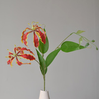 Whh Marke Künstliche Seidenblumen-Arrangement mit Zweistängeligen Gloriosa-Lilien (Flammenlilie) Modell Whh-214 für Hochzeitsfotografie