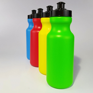 Bottiglia di acqua sportiva per bere in plastica con Logo personalizzato da 600ml all'aperto per ciclismo campestre bottiglia di plastica per bevande sportive - Product Image 5