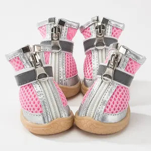Envío rápido al por mayor fabricante 4 piezas de algodón transpirable Primavera Verano botas de lujo para mascotas zapatos de pata de perro de lujo