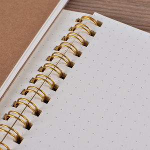 Cuaderno en espiral A5 personalizable, 60 hojas, cubierta de papel Kraft, revestimiento de rejilla de matriz de puntos para uso en oficina, ejercicios para tomar notas de estudiantes - Product Image 2