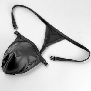 CELINNE Strings et G-strings pour hommes, sous-vêtements sexy en cuir, taille basse, confortables, durables, avec bouton, dos en T lisse, caleçons pour hommes - Product Image 1