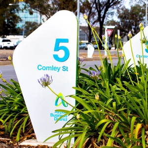 Segnaletica per Stazioni <span class=keywords><strong>di</strong></span> Servizio: Doccia d'Emergenza, Simbolo <span class=keywords><strong>di</strong></span> Ricarica, Lavaggio Occhi, Benzina, Carburante, Incendio, Treno, Stazione <span class=keywords><strong>di</strong></span> Rifornimento - Product Image 2