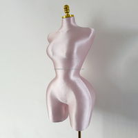 Maniquí Femenino Brasileño Curvy BBL de Medio Cuerpo en Fibra de Vidrio para Lencería con Busto Grande Talla Grande y Caderas Anchas para Mujer