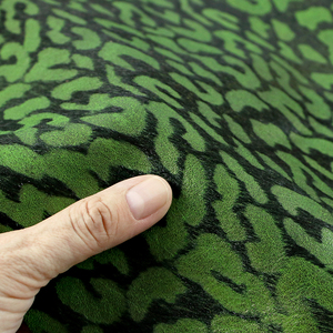 <span class=keywords><strong>Pelle</strong></span> bovina <span class=keywords><strong>di</strong></span> alta qualità <span class=keywords><strong>di</strong></span> vendita calda con capelli su pelli <span class=keywords><strong>di</strong></span> mucca finite stampate leopardate in vera <span class=keywords><strong>pelle</strong></span> - Product Image 2