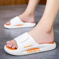 2024 nouvelle mode à semelles épaisses PVC sandales hommes été intérieur extérieur mode antidérapant Cool sport pantoufles pour hommes