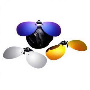 Gafas de Sol Polarizadas Deportivas Unisex con Clip, Montura de Acero Inoxidable, Lentes de PC con Protección UV400, Forma Ovalada Grande, Precio Accesible - Product Image 1