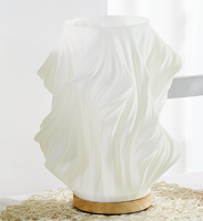 Lampe de table rechargeable en bois massif, lumière d'ambiance minimaliste nordique pour chevet, veilleuse décorative 3D nature pour une maison douillette
