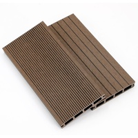 Planche de terrasse en WPC moderne creuse, résistante à l'eau, surface rainurée, épaisseur supérieure à 18 mm, garantie 5 ans