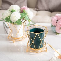 Keramikvasen Schmiedeeisen Glasvasen Dekorationen Vase für Wohnzimmer Esstische TV-Schränke Couchtische Dekorationen