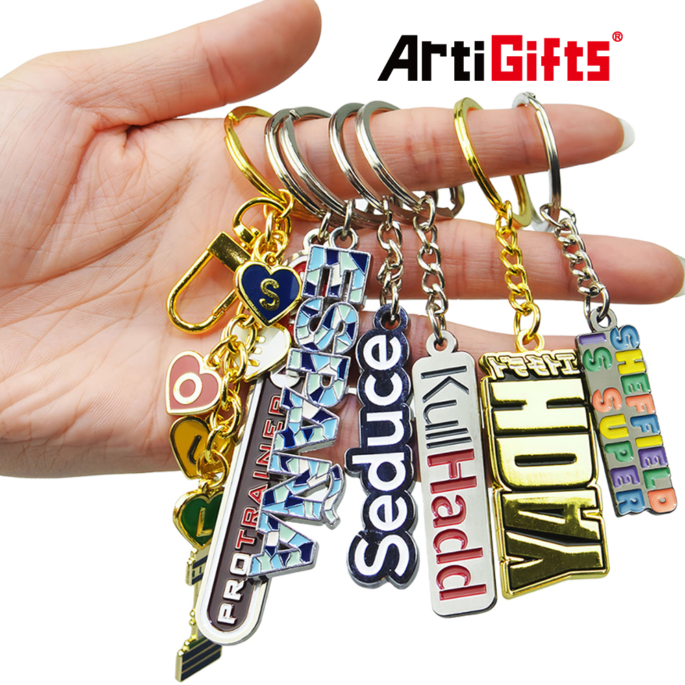 Keychain יצרני סיטונאים אישית עיצוב מותאם אישית שם לוגו בעלי החיים תבניות אופנה אמייל מתכת Keychain