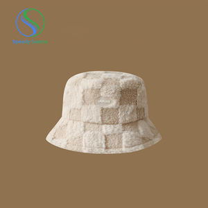 Chapeau bob unisexe en peluche chaude, style vintage de luxe, réglable pour le sport et le cyclisme – Grande Vente - Product Image 5