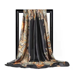 Impression numérique personnalisée Écharpe carrée en satin de 90cm avec motif équestre vintage pour la promotion des femmes - Product Image 5