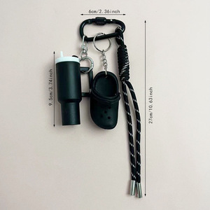 Lindo llavero mini para taza de agua, correa desmontable con dije de cocodrilo, adorno creativo para mochila/bolso, venta al por mayor - Product Image 6