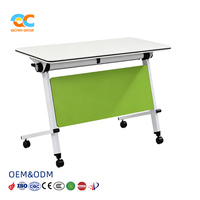 Table de formation mobile à plateau rabattable avec roulettes et panneau de discrétion pliable pour réunions de bureau, salles de formation et écoles
