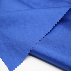 ผ้าไนลอน 100% <span class=keywords><strong>210T</strong></span> ทอเนื้อเบา ผ้าทาฟเฟต้าเงา ลายเครป สำหรับตัดเย็บชุดแฟนซี ชุดนอน ชุดกีฬา กางเกง - Product Image 5