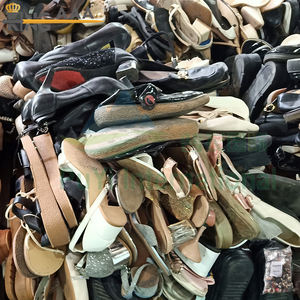 Stock di Scarpe Usate per <span class=keywords><strong>Donna</strong></span>, <span class=keywords><strong>Tacchi</strong></span> Alti e Piatti Misti, Vendita Diretta all'Ingrosso per Adulti in Balle - Product Image 3