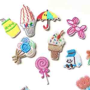 Patchs thermocollants en tissu brodés à motifs de dessins animés, 1-5 cm, vente en gros, pour sacs, porte-clés et accessoires - Product Image 3