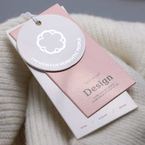 Tùy chỉnh logo của bạn với sang trọng bóng kết thúc cho quần áo treo thẻ cho quần áo/Túi/giày may mặc nhãn - Product Image 1