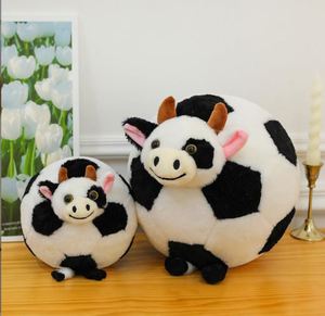 Peluche de Fútbol Súper Suave, Personalizable, Lindo y Duradero, con Bordado, Relleno de Algodón PP, para Fiestas Infantiles - Product Image 1