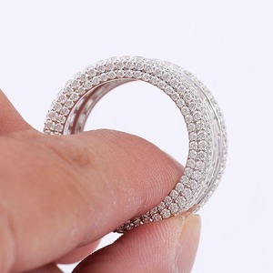 Bague Hiphop en Moissanite de Qualité Export, Bijoux Fins pour Usage Quotidien et Occasions Spéciales, Disponible au Prix Export - Product Image 1