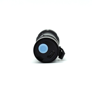 Mini Linterna LED Recargable para Exteriores <span class=keywords><strong>con</strong></span> Zoom, Alimentada por 14500/AA, Linterna Táctica Mini LED <span class=keywords><strong>con</strong></span> Clip de Bolsillo - Product Image 4
