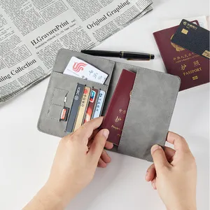 Seyahat gerekir gerekenler aile pasaport tutucu erkekler ve kadınlar için pasaport cüzdanı RFID engelleme pasaport kapağı
