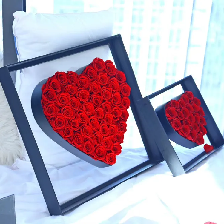 Hot -selling luxury Valentine day's gift for girlfriend red pink color preserved rose flowers in heart shape box