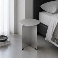 Table d'appoint ronde minimaliste en aluminium, table d'appoint en métal brossé avec base à panneaux croisés pour canapé, chambre à coucher, salon