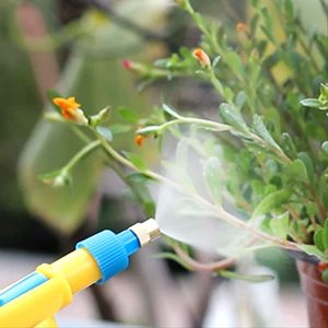 ขวดสเปรย์พลาสติกแบบมือฉีดสำหรับรดน้ำต้นไม้/ดอกไม้ รูปทรงทรอมโบน/ขวดโคลา - Product Image 3