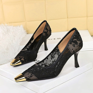 Zapatos Elegantes para Mujer, Nuevas Sandalias de Verano con Encaje Tejido y Punta Cuadrada Metálica, Zapatos de Tacón Único Cómodos y con Estilo - Product Image 1