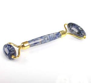 Prodotto naturale per il <span class=keywords><strong>viso</strong></span> massaggiatore sodalite rotolo blu <span class=keywords><strong>di</strong></span> <span class=keywords><strong>giada</strong></span> <span class=keywords><strong>di</strong></span> <span class=keywords><strong>massaggio</strong></span> del <span class=keywords><strong>rullo</strong></span> - Product Image 5