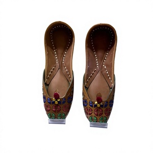 BS INTERNATIONAL Chaussures pour femmes en cuir véritable faites à la main, broderie personnalisée, motif floral, boucle, bride, talon plat, tendance de la mode - Product Image 2