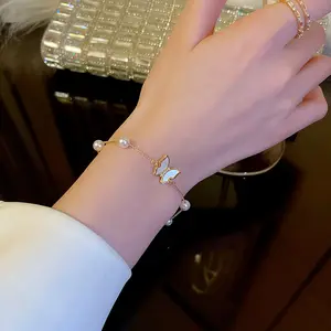 Fashion Gold Plated Stainless Steel Butterfly Bracelet Charms Adjustable Link Chain Fresh Water Pearl Bracelet Jewelry for Women