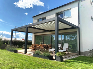 Pergola bioclimatique motorisée à toit rétractable en aluminium avec lames orientables, auto-réparante et étanche - Product Image 6