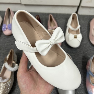 <span class=keywords><strong>Scarpe</strong></span> da Principessa per Bambine all'Ingrosso, Suola Morbida, <span class=keywords><strong>Scarpe</strong></span> <span class=keywords><strong>Bianche</strong></span> Argento per Scuola e Danza, Design Assortiti, Stock Economico - Product Image 5