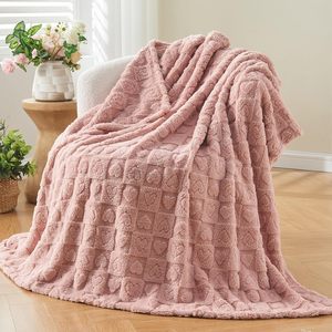 LOVE Heart Solid 280GSM Jacquard Polyester <strong>Blanket</strong> Super Soft and Warm Nap <strong>Throw</strong> for Winter Pink-for Bedding and Decorative - Product Image 1