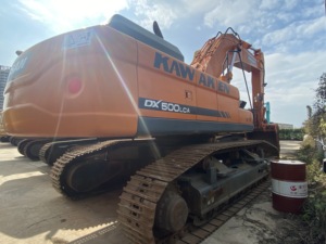 Excavadora usada DOOSAN DX500LCA Precio económico excelente rendimiento Excavadora usada DOOSAN en venta - Product Image 1