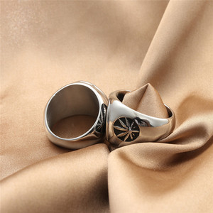 yunnique Men's <b>Titanium</b> Steel <b>Ring</b> With Gold Cannabis Leaf Design Silver And Gold Color Retro Punk Style Jewelry Gift 280679 - Product Image 4