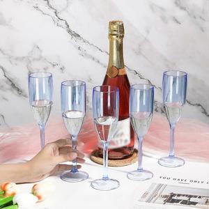 Flûtes à champagne bleues <span class=keywords><strong>incassables</strong></span> en plastique, <span class=keywords><strong>verres</strong></span> à vin réutilisables en acrylique <span class=keywords><strong>pour</strong></span> la décoration de fêtes au bord de la piscine - Product Image 4