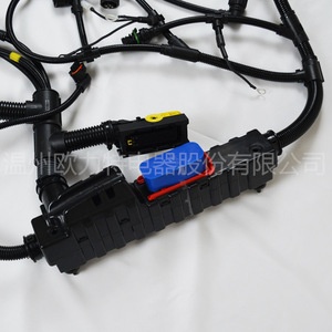Faisceau de câblage automobile VOE 22020183 Isolation PVC 24V IP65 Pièces de moteur de camion lourd - Product Image 2