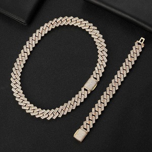 GEMLOVE 18K Gold Large Necklace with Blingbling Diamond Cuban Chain Geometric Luxury for Men/Women Hip-Hop Party Wear - Product Image 4