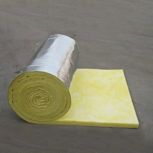 Isolation thermique de rouleau de laine de verre ignifuge d'épaisseur de 100mm pour des applications de bâtiment et d'entrepôt de mur de toit - Product Image 1