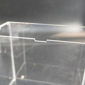 Étui de présentation en acrylique FX Custom Clear UV-Resistant moderne pour boîte d'entraînement d'élite Pokémon (ETB) avec trou pour le doigt - Product Image 2