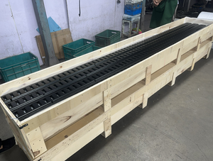 Rel E-<span class=keywords><strong>Track</strong></span> Baja Lapis Bubuk Horizontal dengan Panjang Sesuai Pesanan GYATSO untuk Van, Truk, dan Kontainer - Product Image 3
