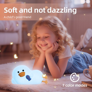 Lampe LED en forme de canard pour enfants, en silicone souple, lumières colorées, rechargeable par USB, pour chambre d'enfant, avec minuterie - Product Image 4