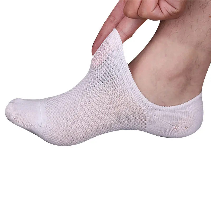 wholesale summer thin men's boat socks Breathable bamboo fiber mesh invisible socks solid color silicone non-slip socks