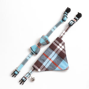 Collar para Perro con Lazo Multicolor, Campanas y Pañuelo, Ajustable, Suave y Lindo para <span class=keywords><strong>Cachorros</strong></span> y Gatos - Product Image 2