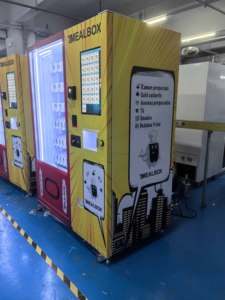 Máquina Expendedora Weimi de Agua Caliente con Sistema Inteligente para Alimentos, Snacks y Fideos Ramen en Aeropuertos y Estaciones de Tren - Product Image 3