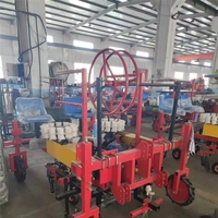 Machine de repiquage agricole haute performance pour légumes (choux, tomates, oignons) avec moteur et engrenages pour la productivité des semis