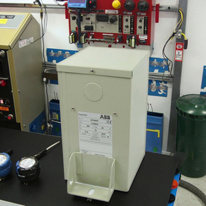 Nouveau Condensateur Basse Tension CLMD83/100.8kvar 480V 50Hz CLMD83/80KVAR 460V/100KVAR 480V 60HZ CLMD83/80KVAR 790V/100KVAR 480V - Product Image 4